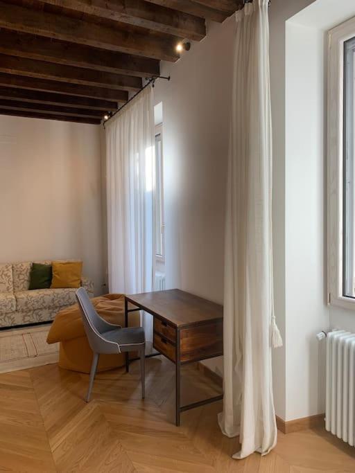 Appartamento Incantevole Nel Cuore Di Milano Exterior photo